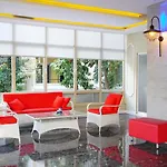 Blue Palace Апарт-отель 3*