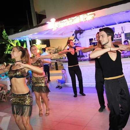 Aparthotel Blue Palace 3*