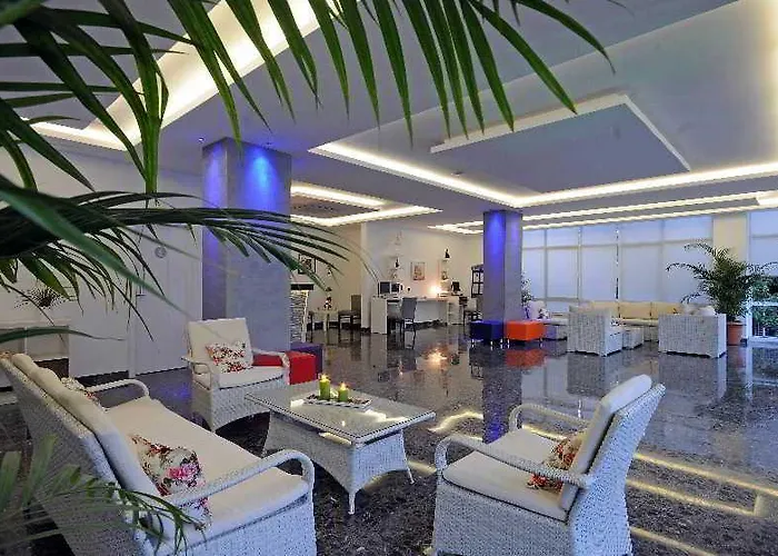 Blue Palace Μαρμαρίς